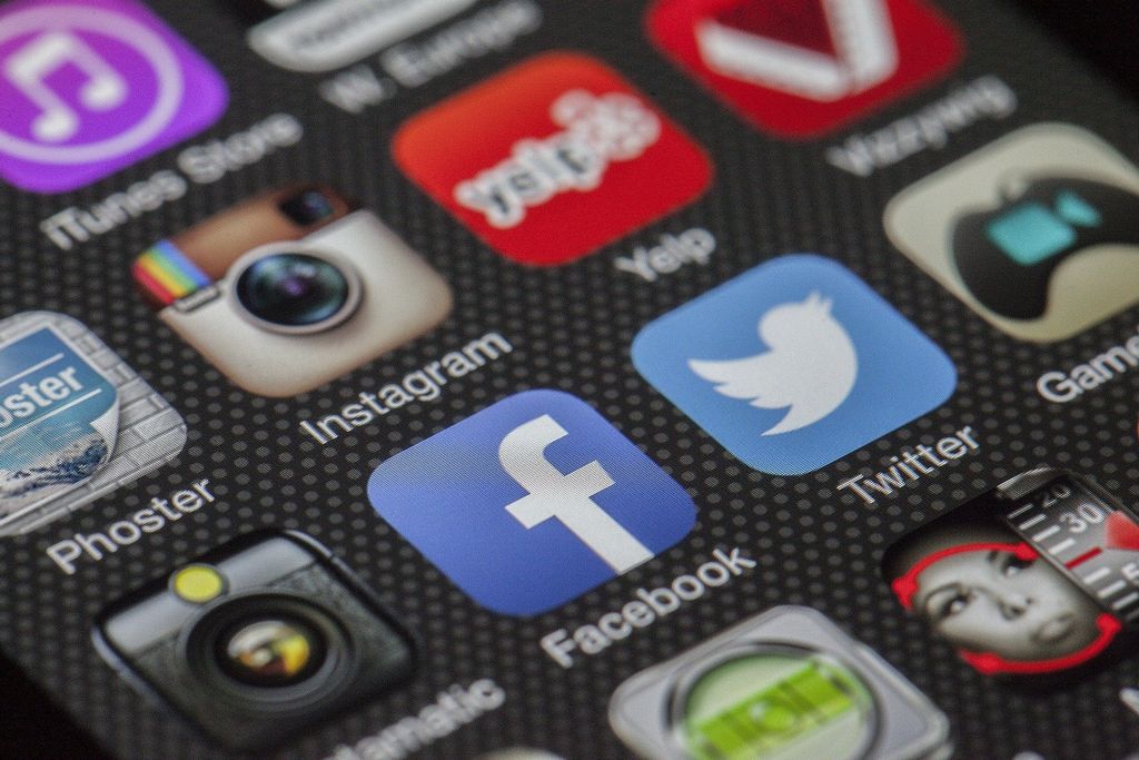 Las apps que te espian encubiertamente a través de tu celular